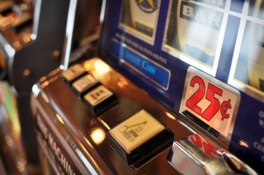 Sic Bo dice result and bet settlement display